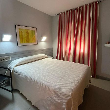 Hotel Fidalgo Каламоча Экстерьер фото